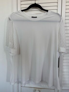 Vince Camuto Women’s White Short Sleeve Swiss Dot Sleeve Top